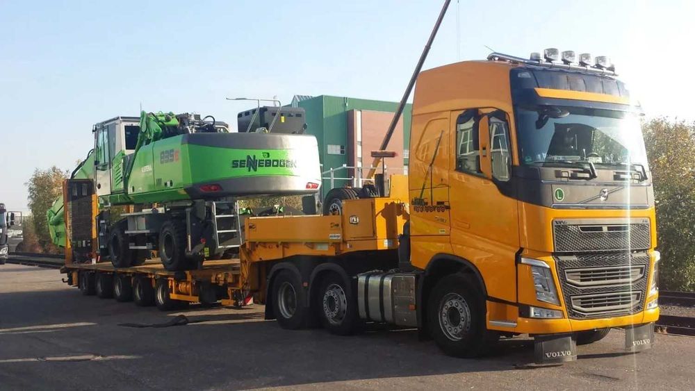 Розсувний трал/ платформа для транспортування негабаритної техніки