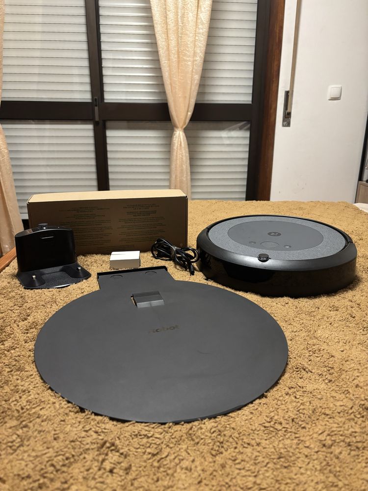 Robot Aspirador e Mopa Roomba Combo i5