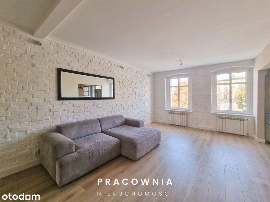 Klimatyczne i przestronne wnętrze - ogródek!