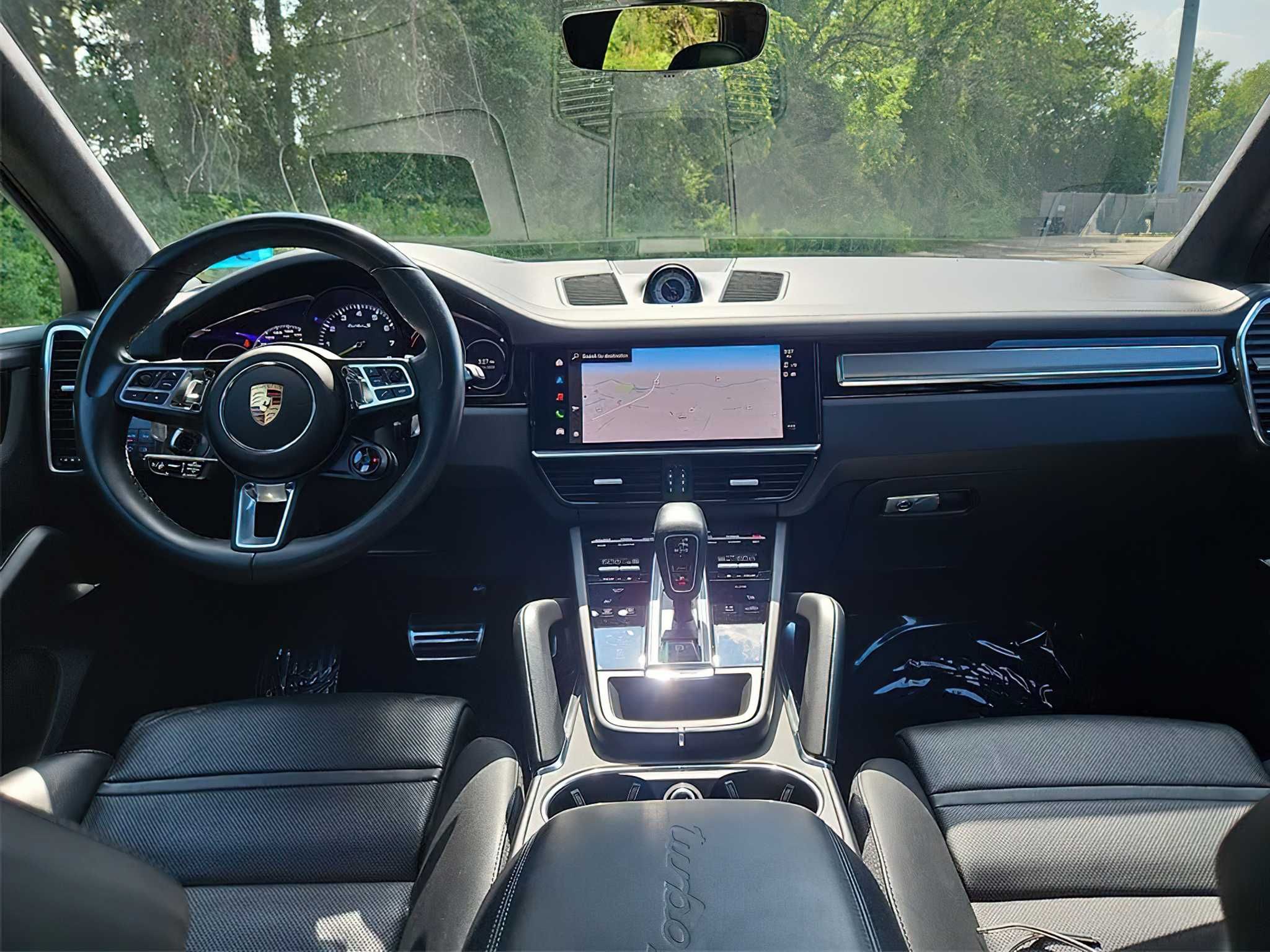 Porsche Cayenne Hybrid E-Hybrid      2020