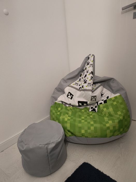 Pufa z podnóżkiem minecraft