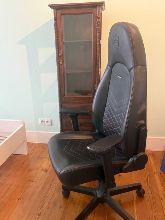 Cadeira Icon Gamer Noblechairs (preço original : 389.90 euros)