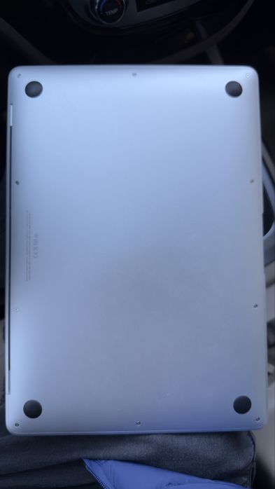 Apple Macbook Air
