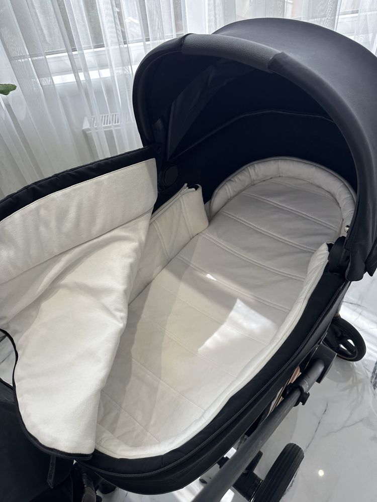Cybex Priam lux Black 2в1 Rose Gold 3.0