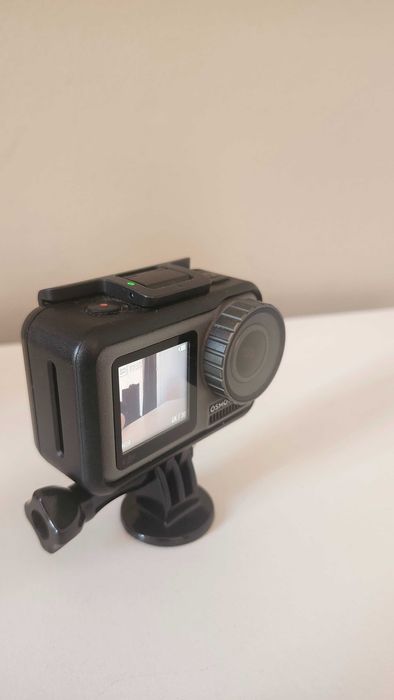 DJI Osmo Action 1 (duplo visor 4k)
