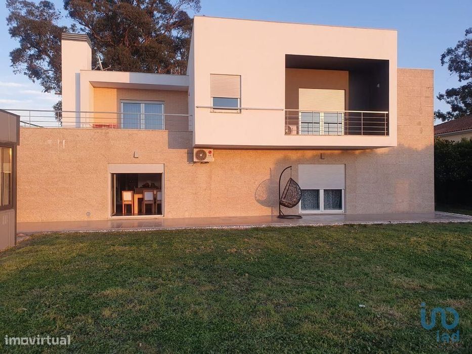 Casa / Villa T4 em Povolide de 326,00 m2