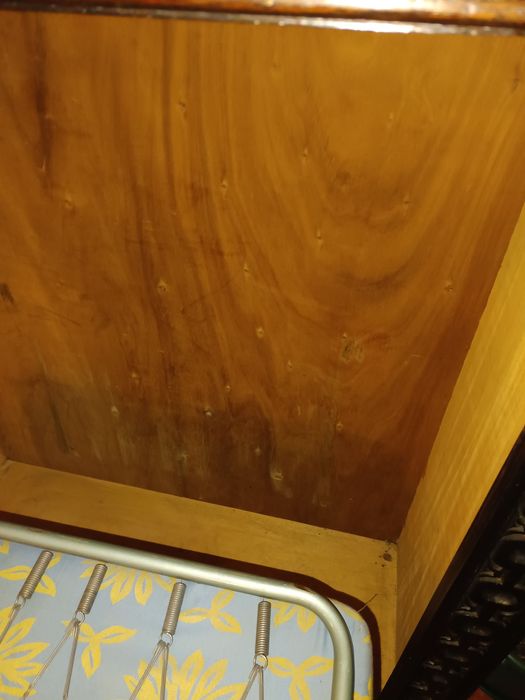 Móvel cama em mogno e jogo de três sofás