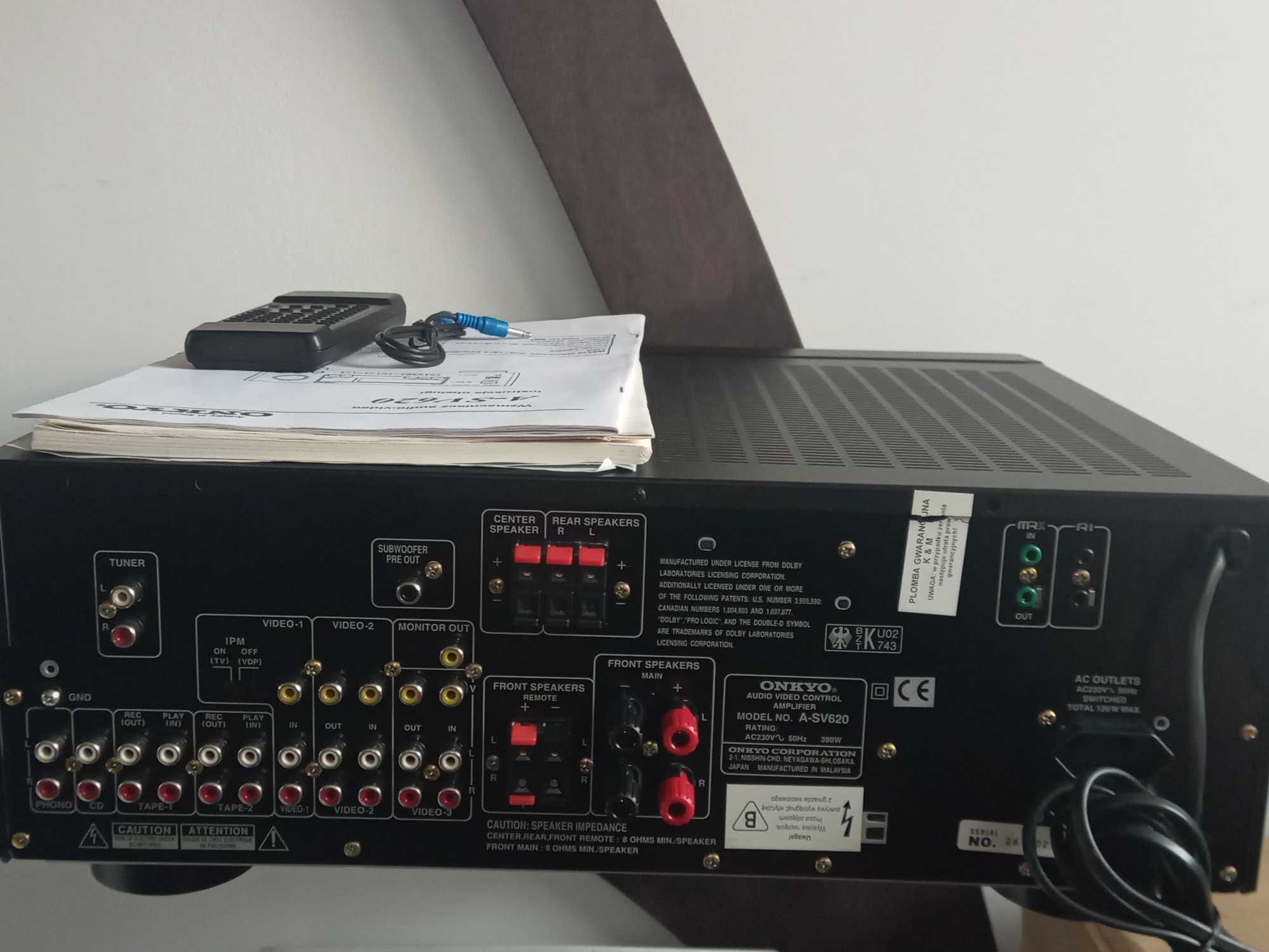 Amplituner wzmacniacz ONKYO A-SV620  prawie nowy.