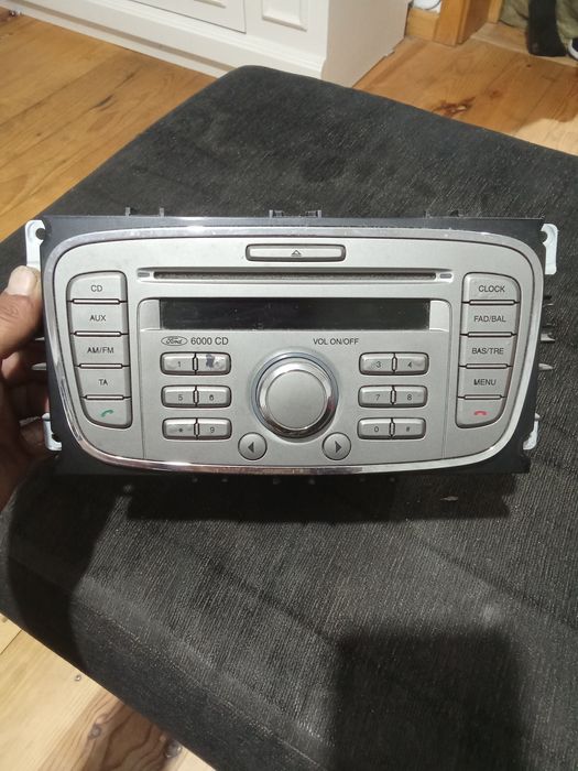 Vendo radio ford