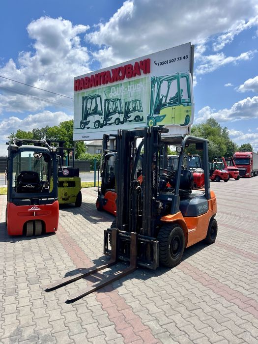 Навантажувач газовий Toyota 02-7FGF25 2004р, 2.5т, 4.7м