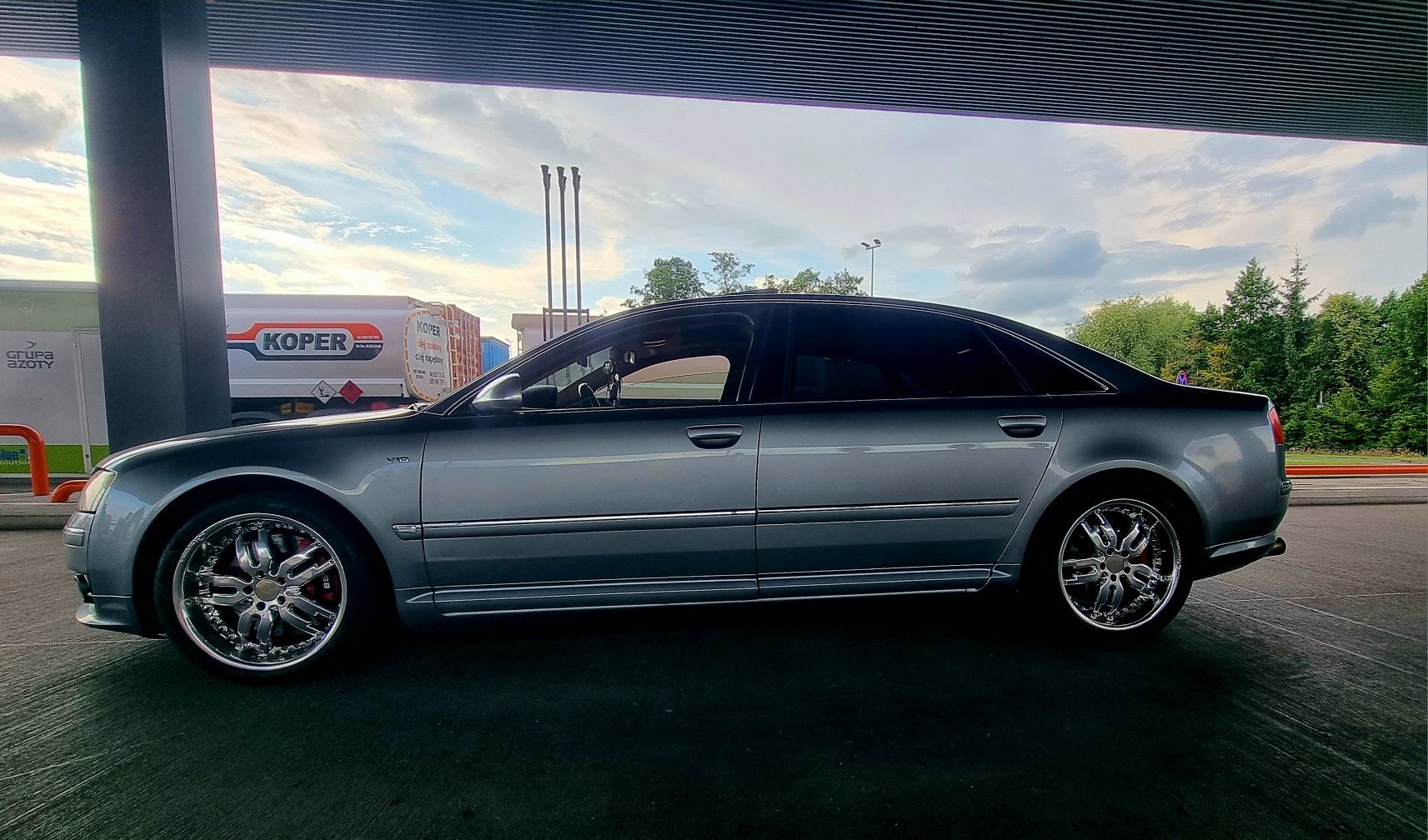 AUDI A8/S8 D3 4.2 MPI Long