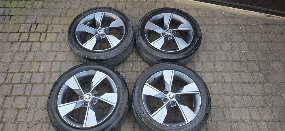 Komolet kół  koła  felgi skoda Octavia III  superb III 17" 5x112