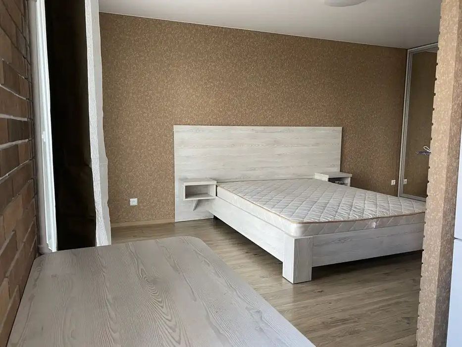 Здам затишну 1к студію в центрі / Січеславська Набережна / Словацького