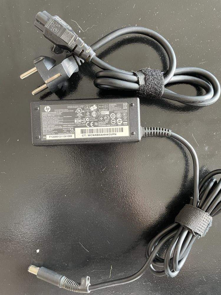 Carregador computador HP.