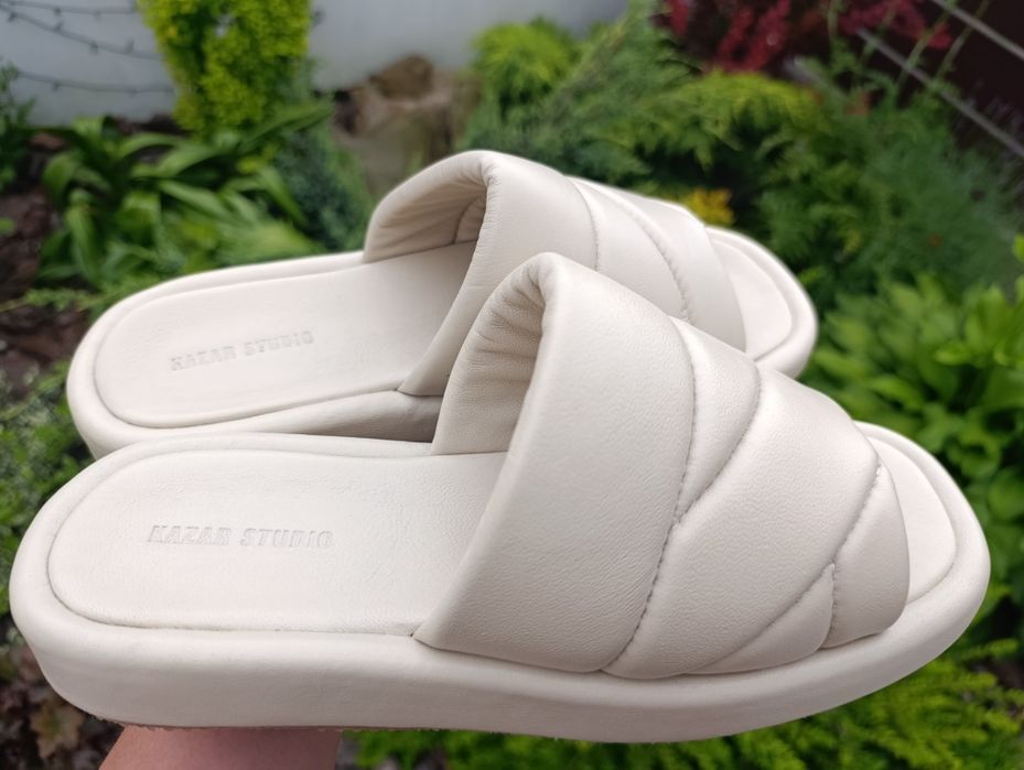 Жіночі шкіряні шльопанці Kazar, 40 розмір