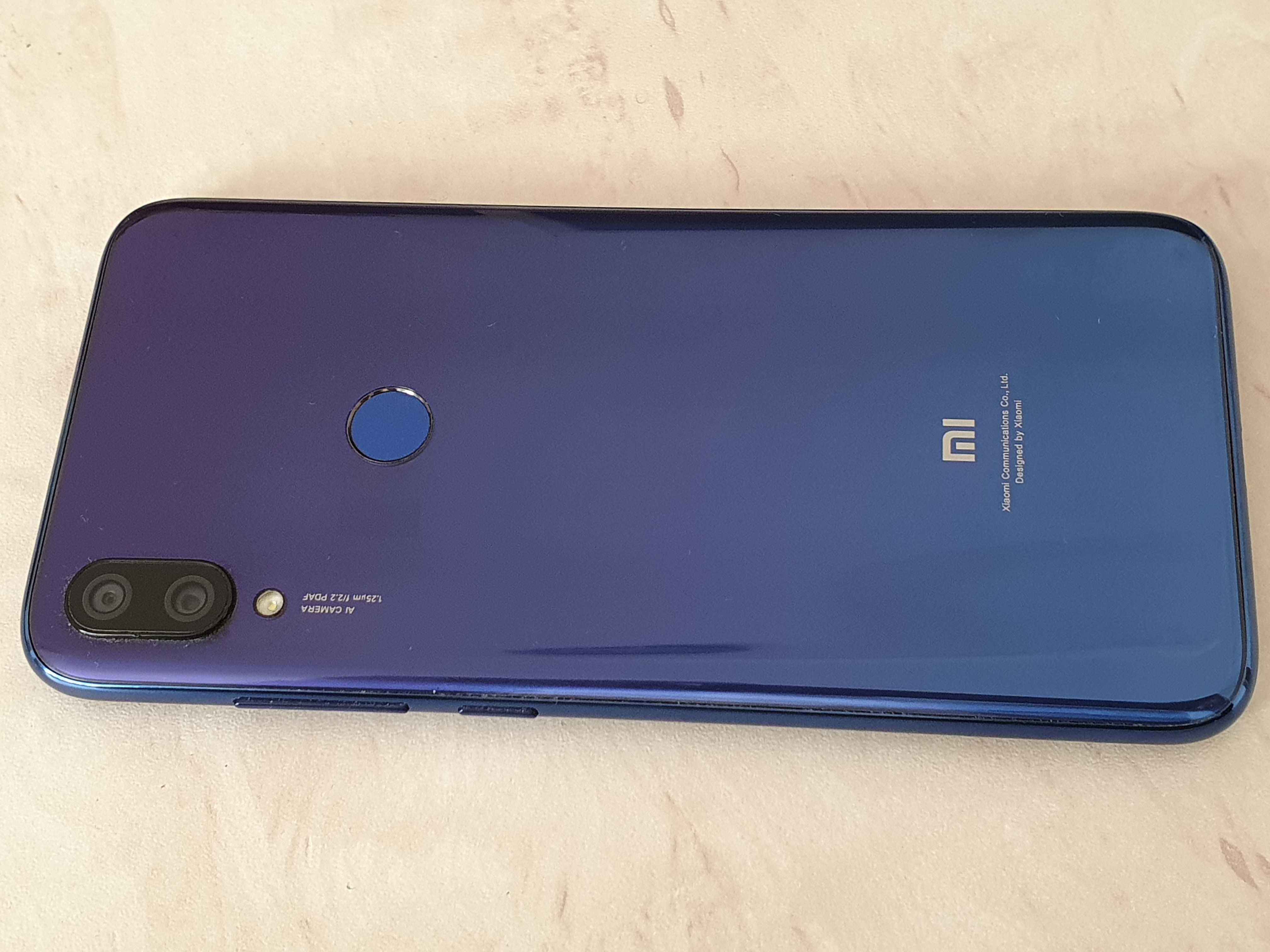 Xiaomi Mi Play 4/64 не включается