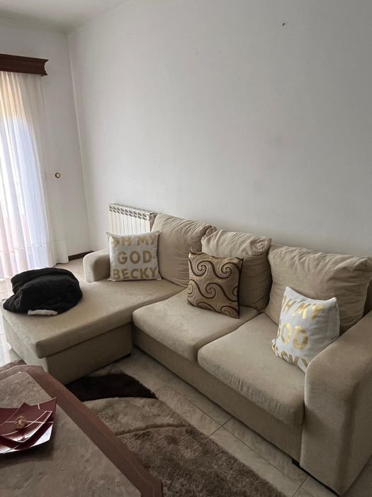 Sofa com chaise longue