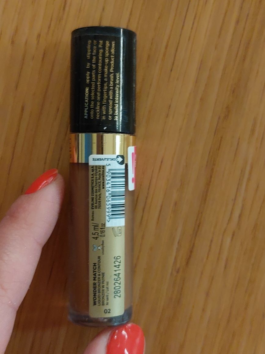 Bronzer w płynie Eveline Wonder Match 02 ciepły