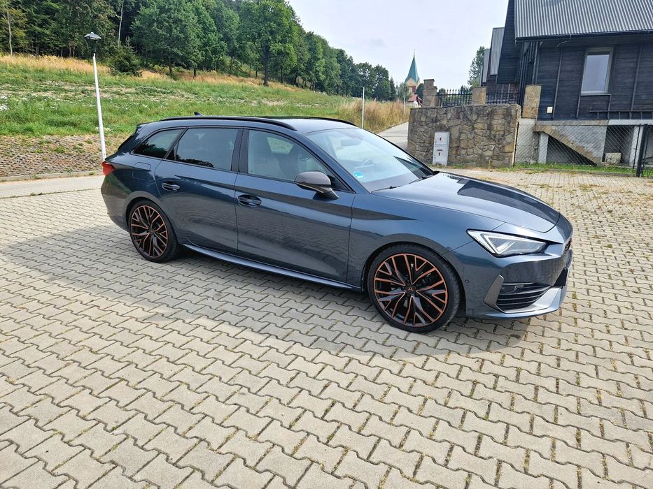 Cupra Leon Sportstourer Cupra Leon Sportstourer 2.0 TSi DSG 245KM