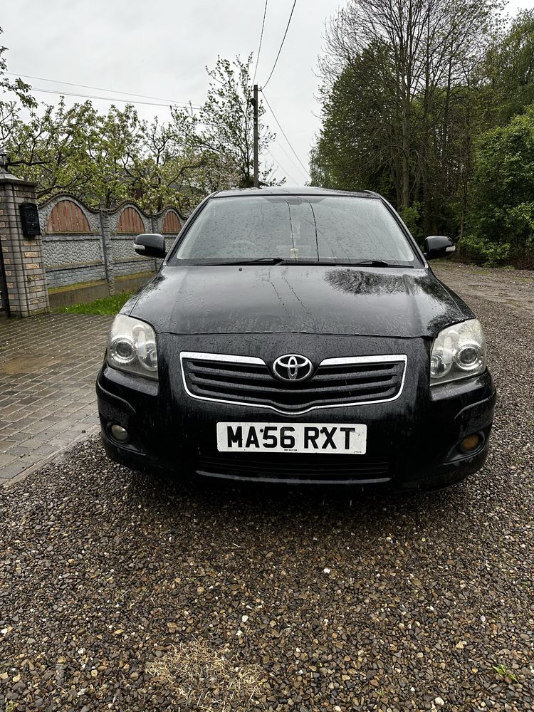 Toyota avensis 2.2