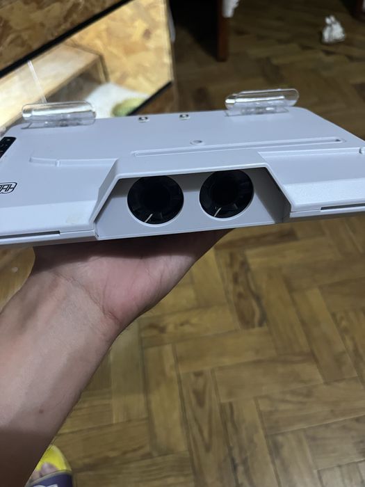Plataforma de carregamento de comandos com luz rgb