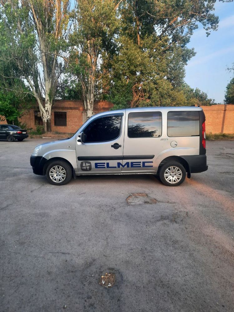 Fiat Doblo 2007 дизель 1,9 двигун