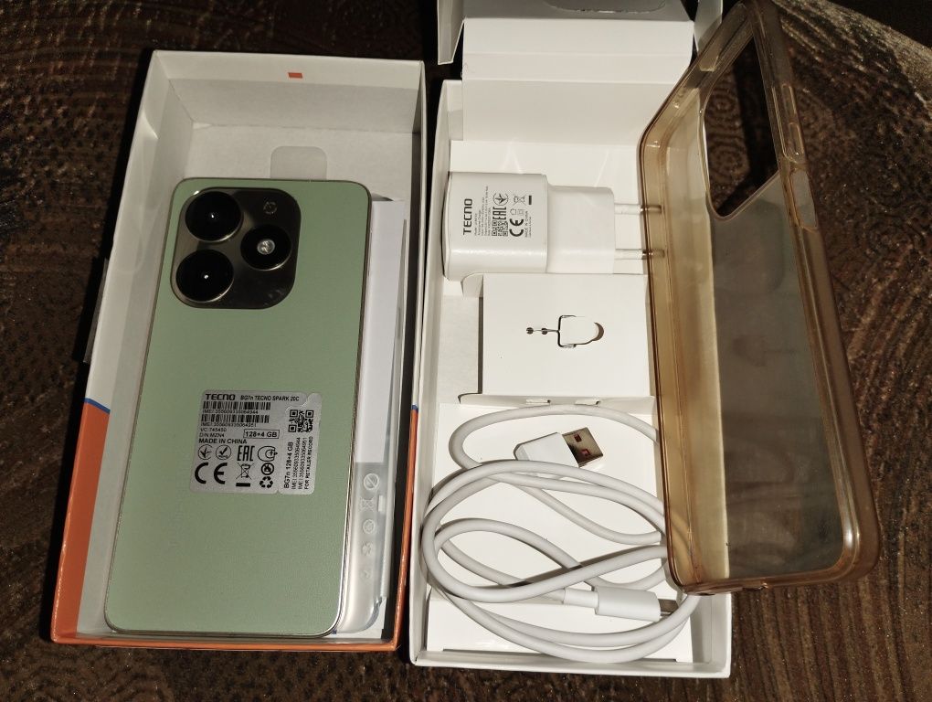 Телефон Tecno spark 20c, 8/128