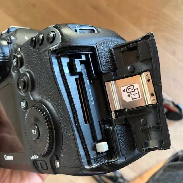 Canon EOS 5D MARK III z oryginalnym pudełkiem wygląd JAK NOWY