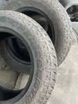 Toyo open country 215/65 r16