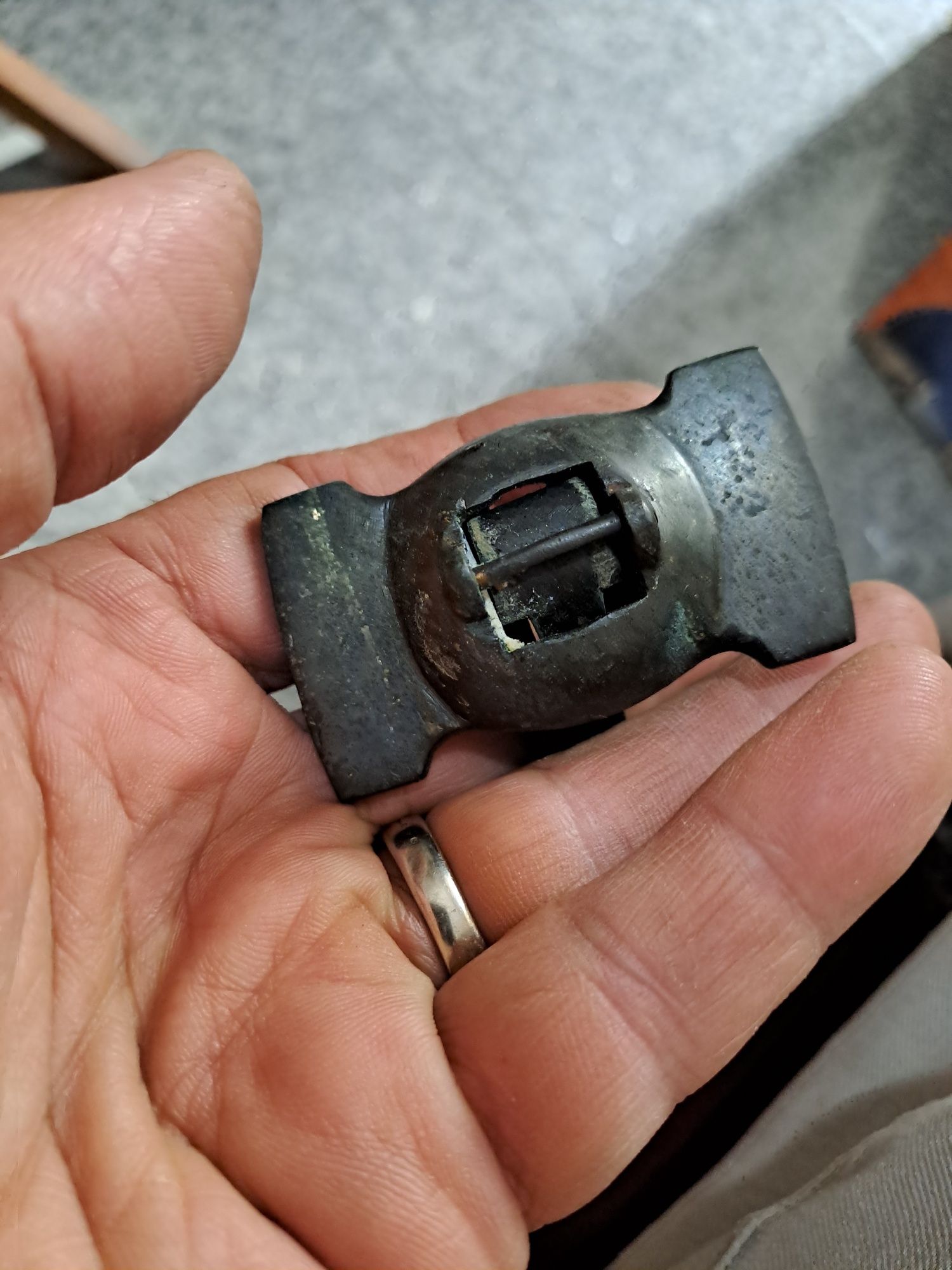 Ancora em miniatura