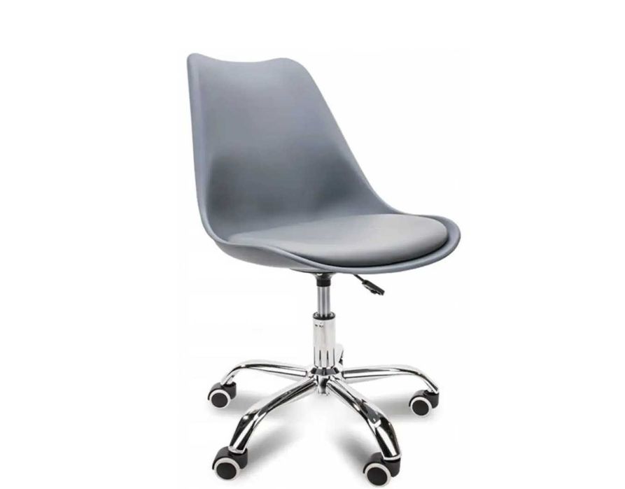 Офісне нове крісло на коліщатках сіре комп'ютерне для майстра стілець