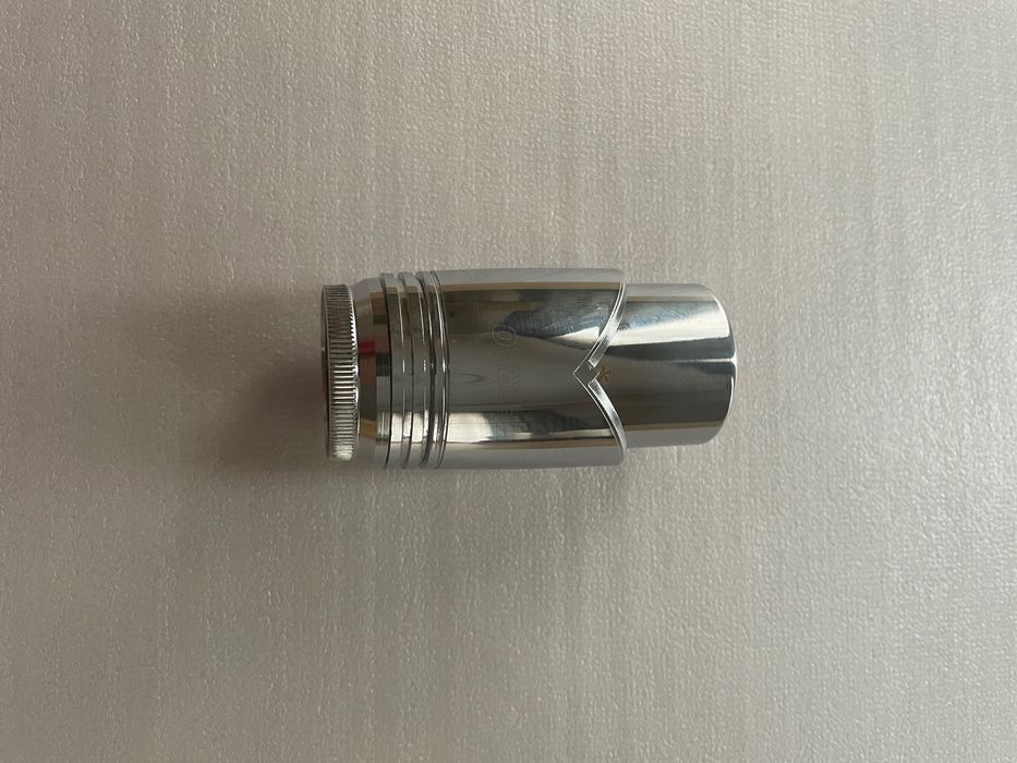 Głowica termostatyczna FERRO M30x1,5 srebrna oraz antracyt mat nowe Pń