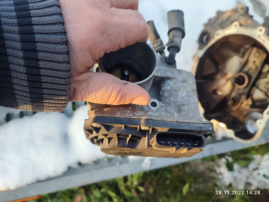 Colt 1.3B,09r, rozrusznik,alternator,komputer, przepustnica, części