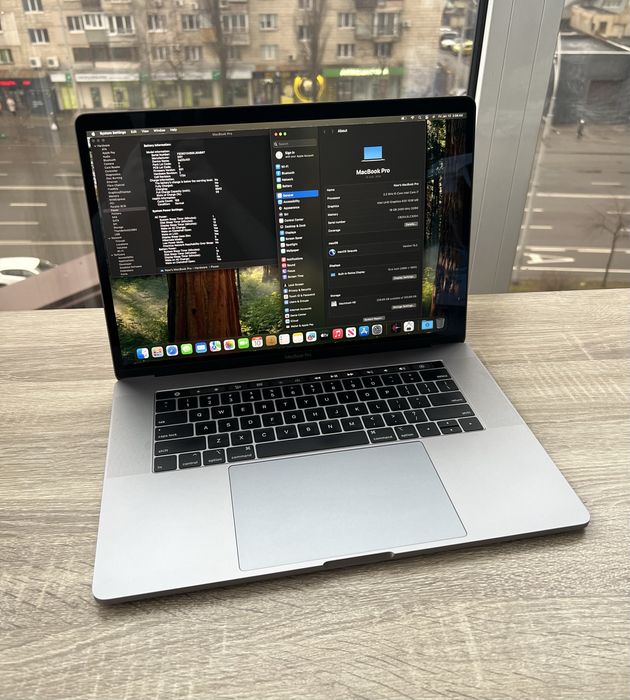 MacBook Pro 2018 (2019) 15 | i7 2.2ghz | 16 gb ram | 256 ssd
