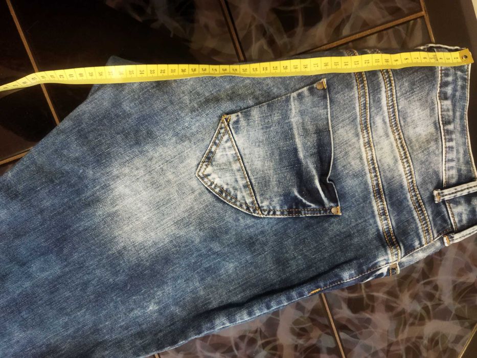 Jeansy męskie modne