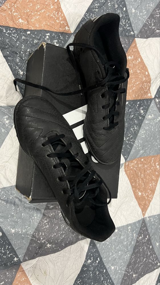 Сороконожки Adidas 7,5 US