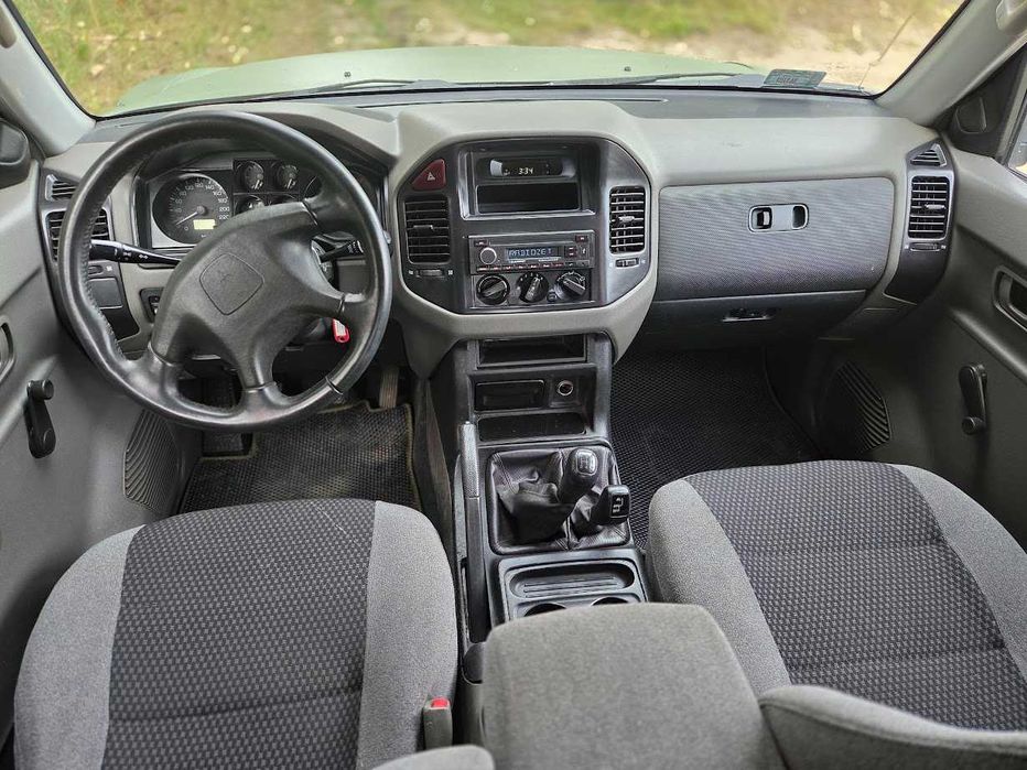 Mitsubishi pajero 3.0 V6 benzyna