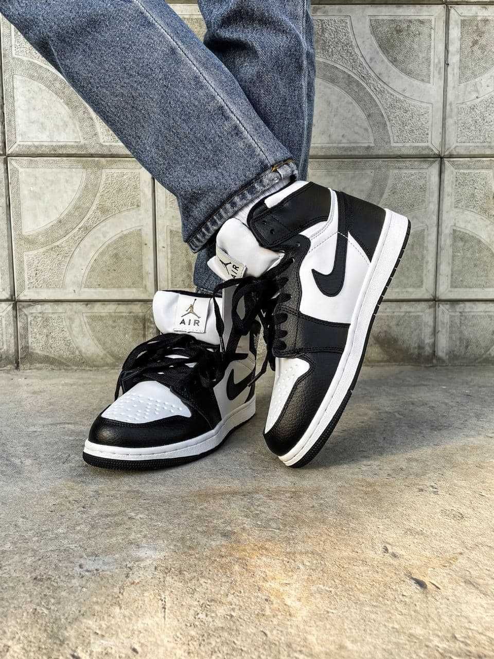Nike Air Jordan 1 Black/White