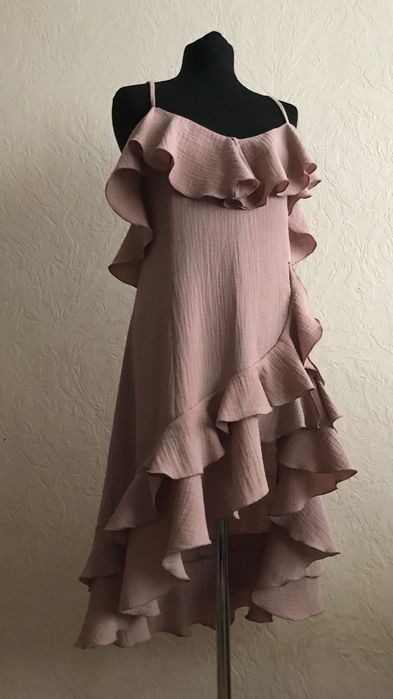 Витончена і стильна сукня