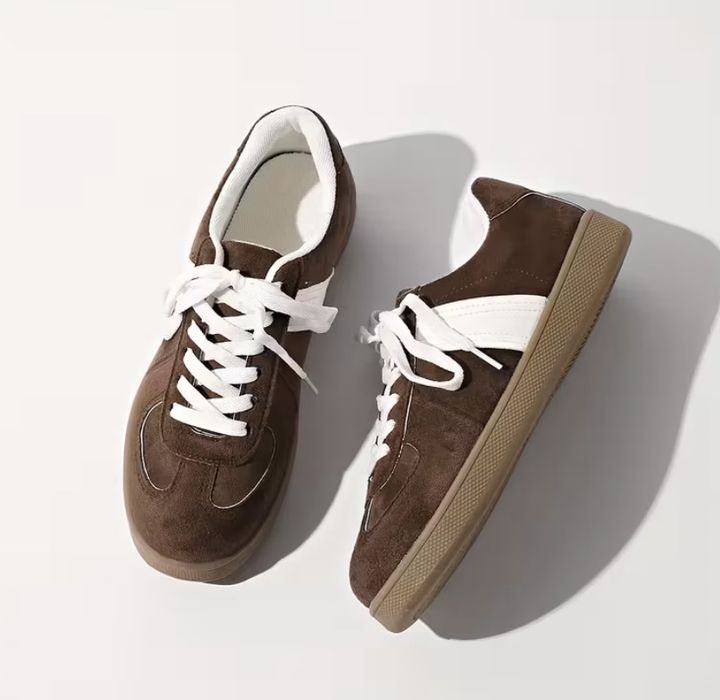 Продам кеди, коричневого кольору