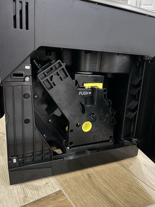 Кофемашина кавоварка saeco incanto