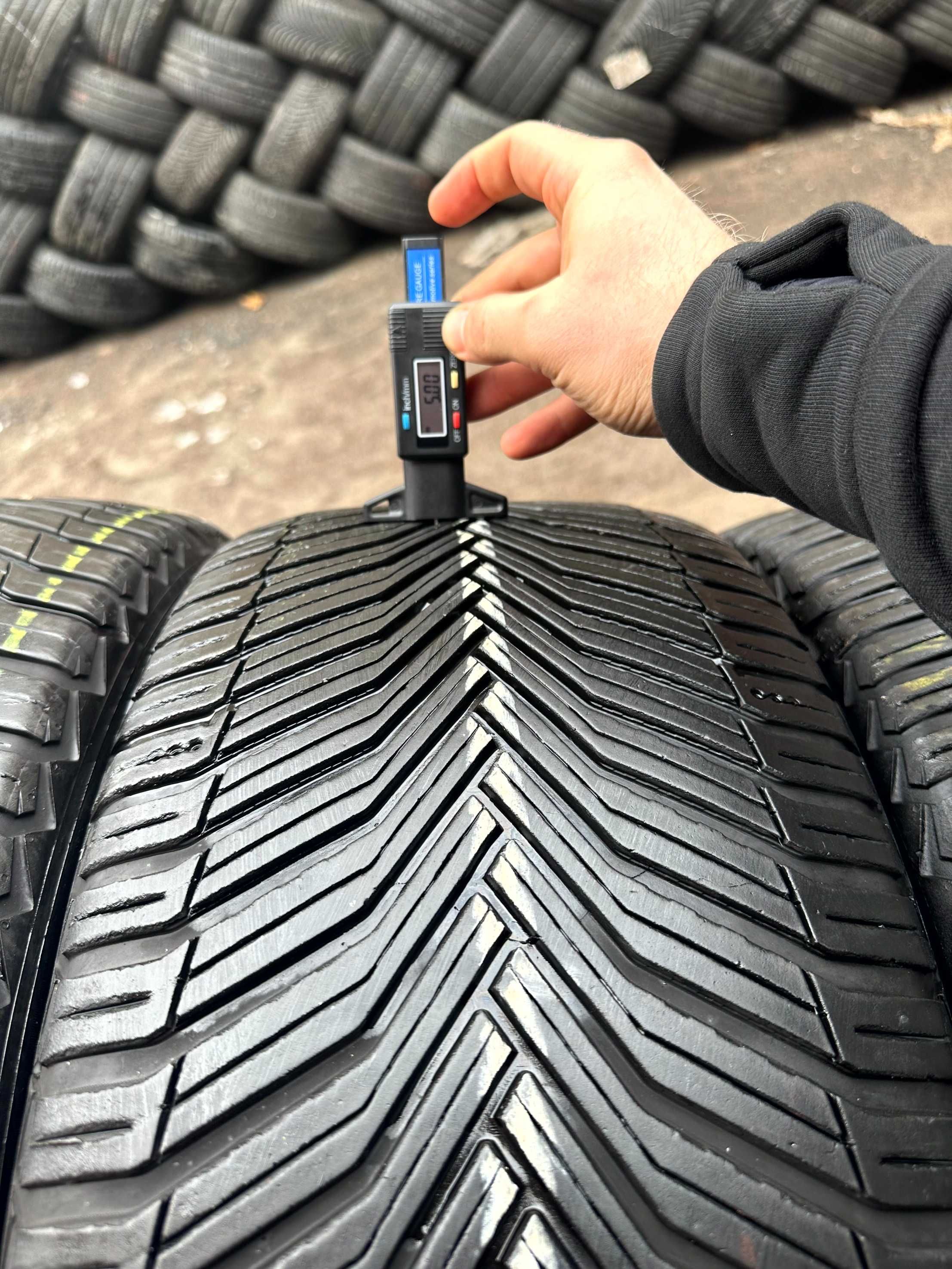 Шины БУ 245 40 R 19 MIchelin CrossClimate 2 Резина Всесезонная