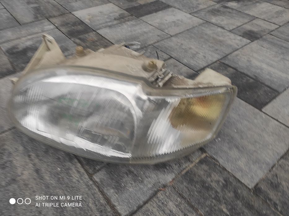 Reflektor lampa Lewy przód Ford Escort mk7 Europa