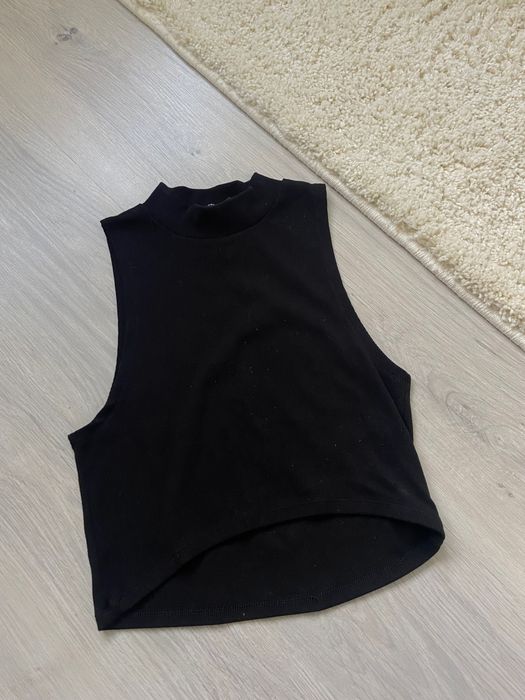 Чорний топ базовий