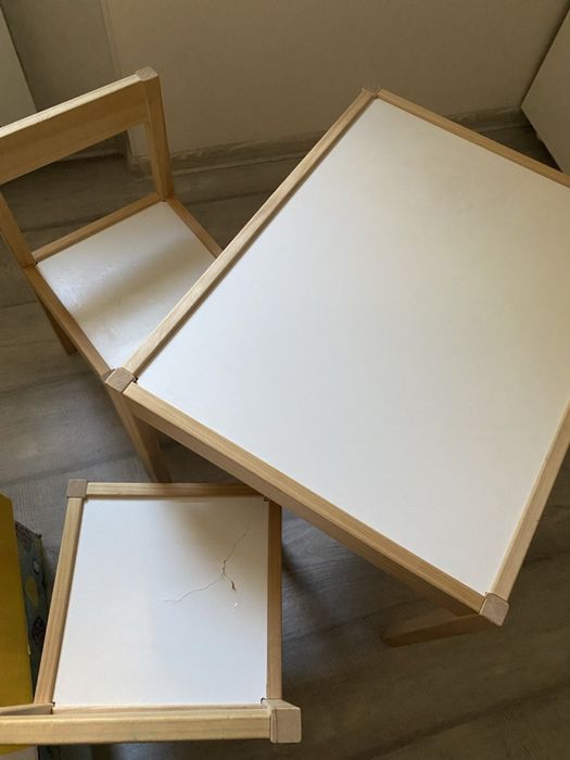 Дитячий стіл зі стільцями IKEA LÄTT