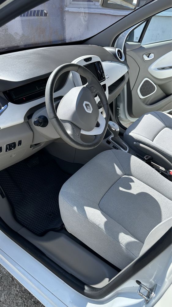 Renault Zoe 2015 р 22 kWh