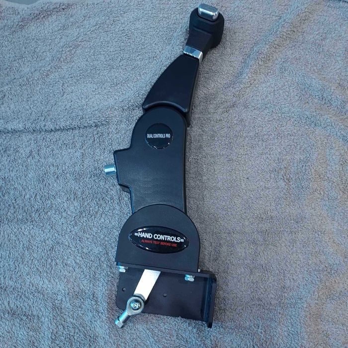 Ręczny  RGH do sterowania gazem i hamulcem dla  niepełnosprawnych