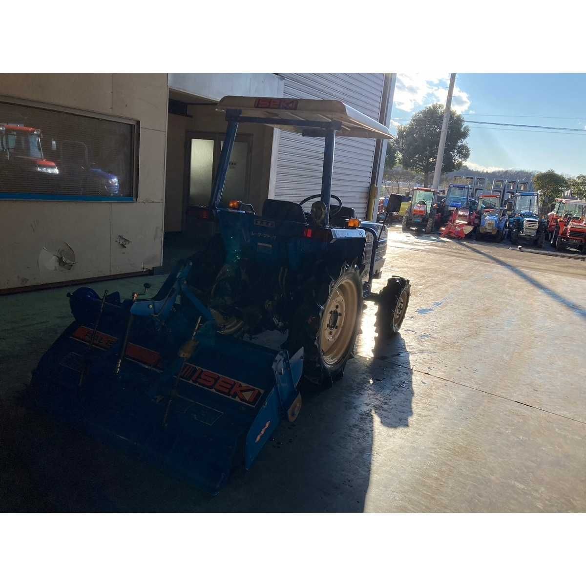 Traktor Iseki TA262F - 4x4 – 26 KM