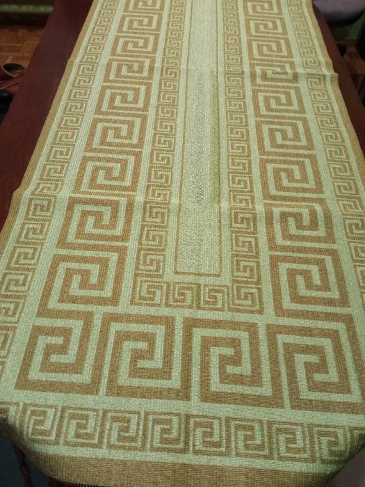 Bieżnik żakardowy poliestrowy o wymiarach 133/50 cm