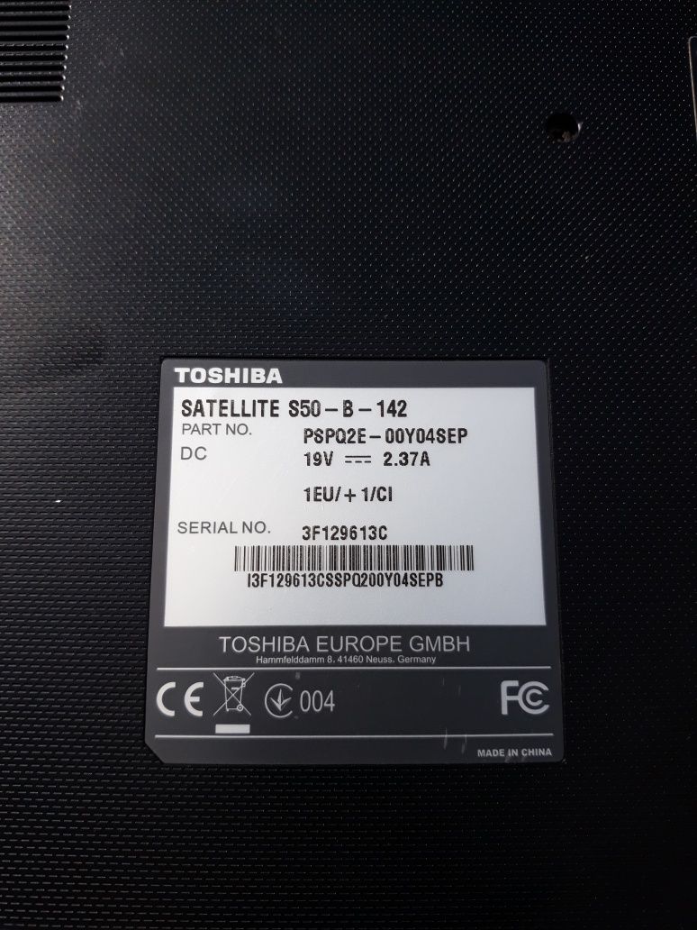 Computador portátil Toshiba Satellite S50 oferta bolsa e mala